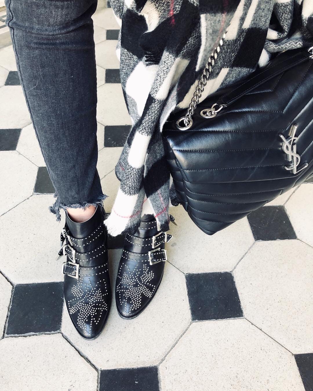 YSL LouLou 31CM Y形挎包 459749黑色/银扣