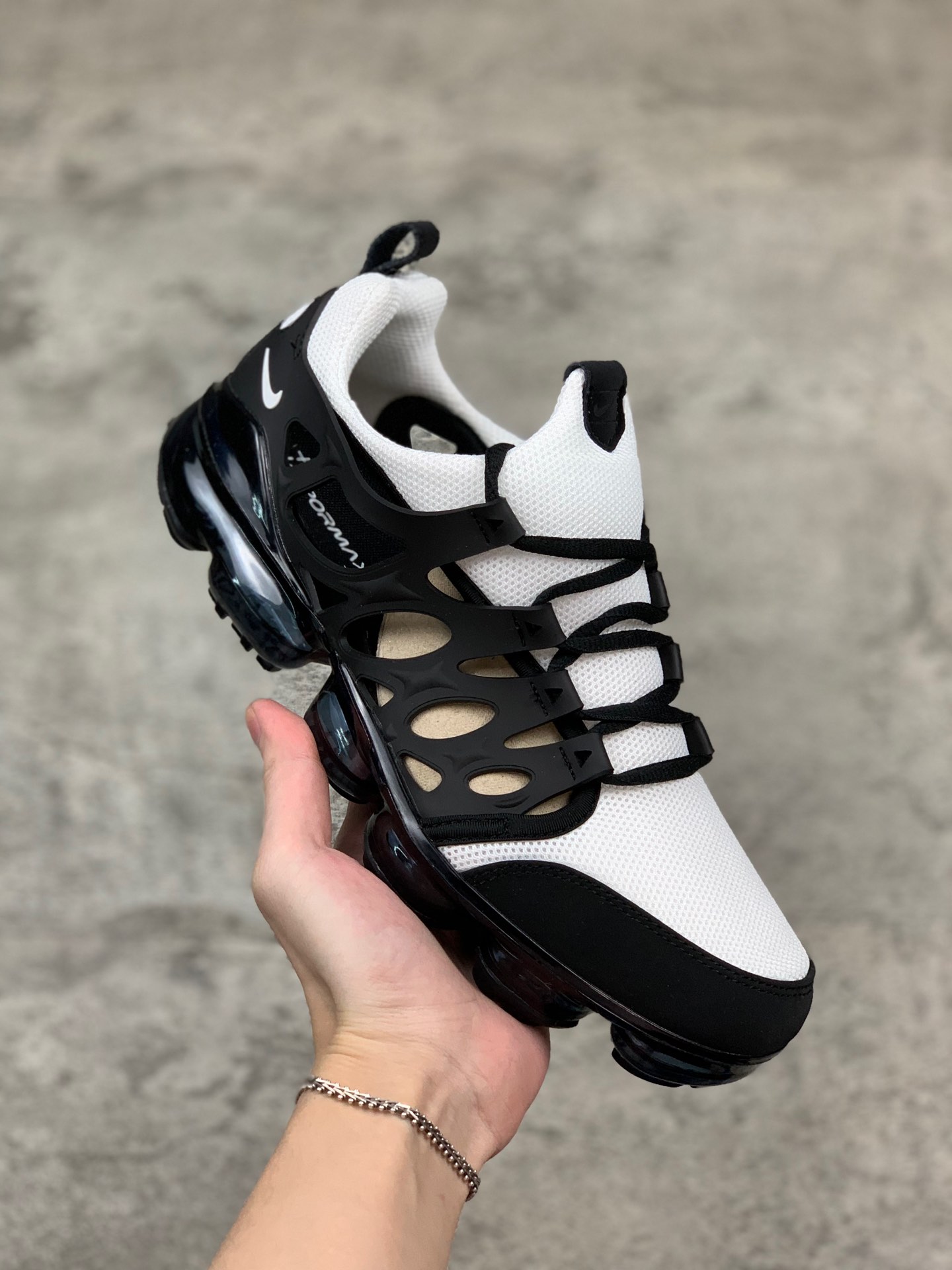 160 Air Zoom Chalapuka 耐克全掌气垫镂空透气缓震跑鞋