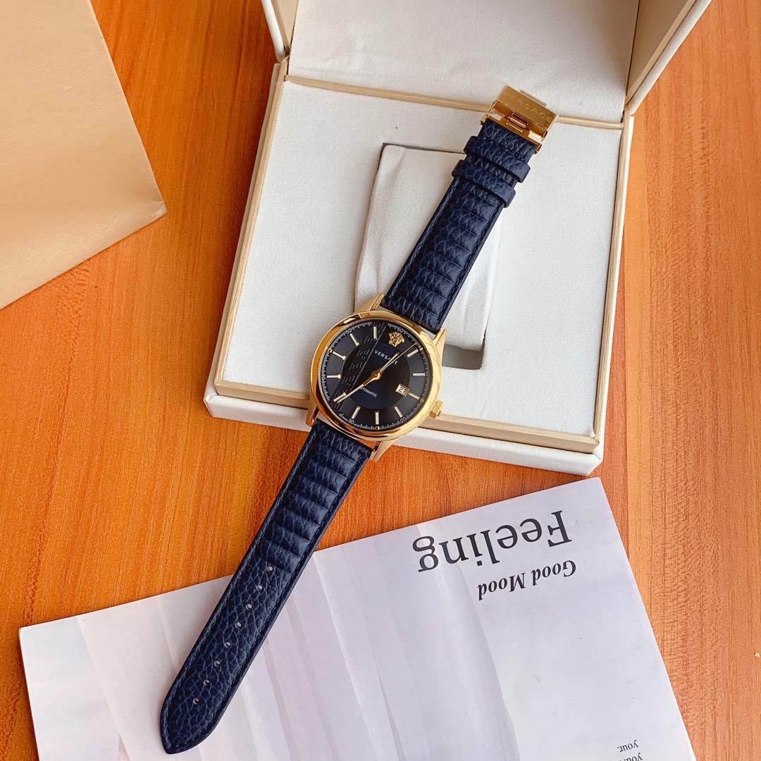 NO:157946,Batch: Original box: 50 channel goods!  Versace mechanical watch men's model, Versace's counter is launched simultaneously, with a watch 44mm, 12mm thick, original Swiss mechanical movement, transparent back, and can be inspected!  The counter is priced at 102W , and I will pay a discount here!  A must-have poison for a handsome man, a brand new and complete set of exclusive products!  Versace has one of the few mechanical watches, the speed required..., versace, versace19860909批: 原盒:50 渠道货！范思哲机械表男款,Versace范思哲专柜同步上市,表经44mm,厚12mm,原装瑞士机械机芯,背透,可验货！专柜售价102W ,我这里一折好价出！型男硬汉必备毒物,全新全套独家一手出！范思哲为数不多机械表,要的速度……,,versace,versace,Watch