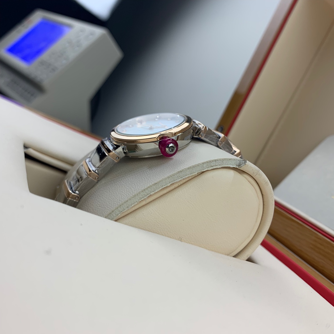 Bvlgari 皇家 宝格丽简金表带女款腕表
