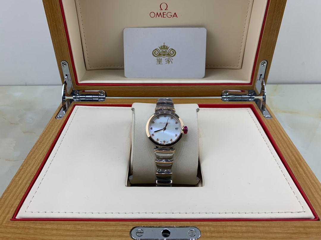 Bvlgari 皇家 宝格丽简金表带女款腕表