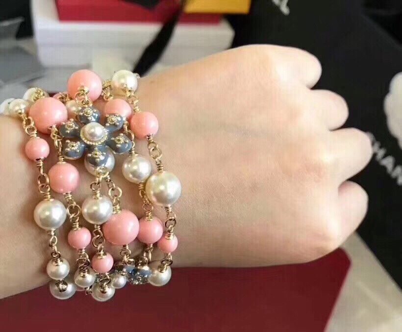  👑Chanel 小香 早春新款 香奈儿希腊款麦穗双C蓝色花朵镶珍珠项链毛衣链 精选正品一致黄铜材质 甜