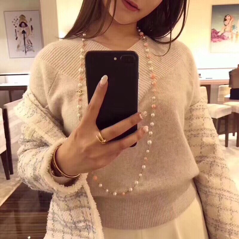  👑Chanel 小香 早春新款 香奈儿希腊款麦穗双C蓝色花朵镶珍珠项链毛衣链 精选正品一致黄铜材质 甜