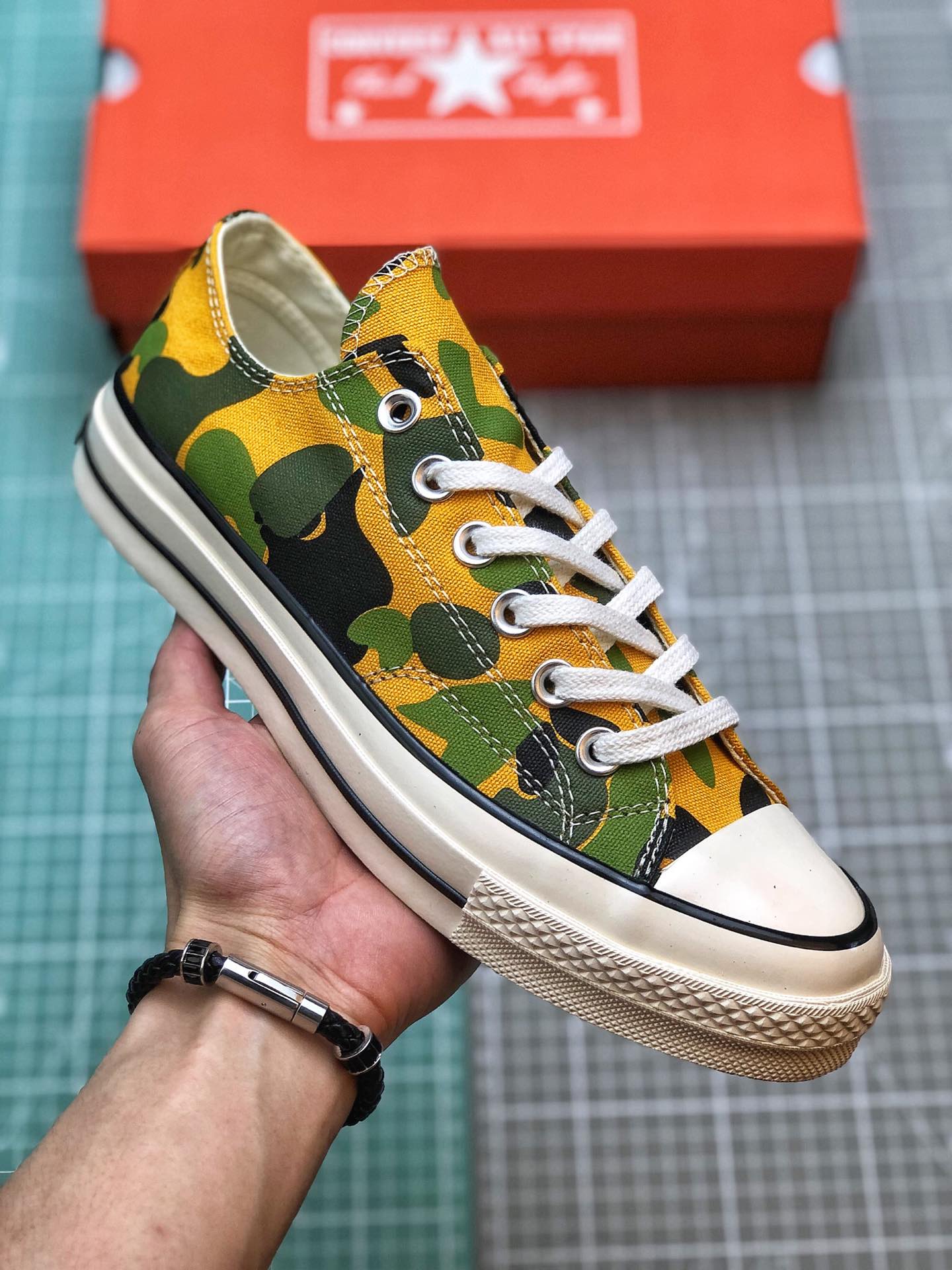 160匡威Converse 1970s迷彩系列 鞋面以炫酷迷彩为主色调 164408C