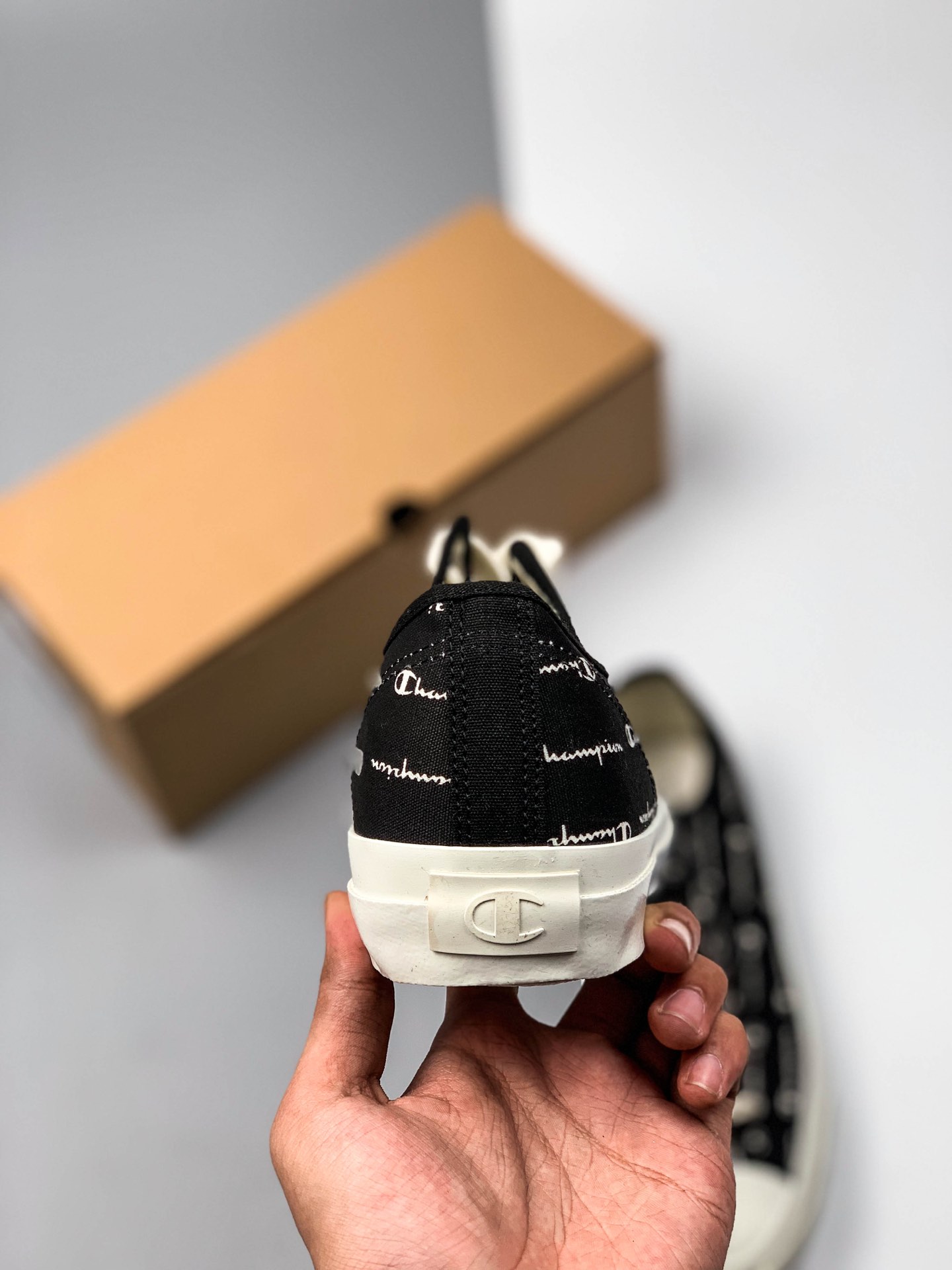 160 Champion 冠军 Logo简约百搭帆布鞋 夏季最爱 好穿好搭配 冠军潮流街头元素