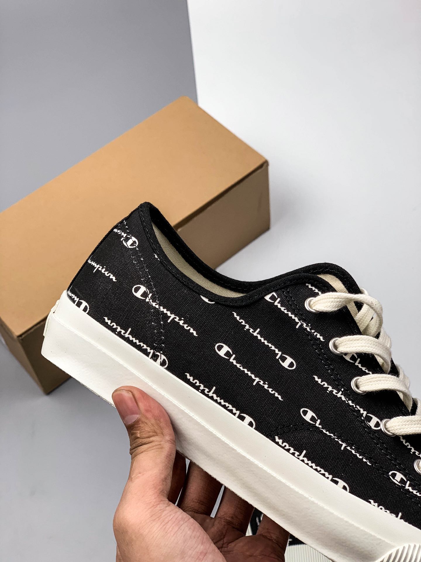 160 Champion 冠军 Logo简约百搭帆布鞋 夏季最爱 好穿好搭配 冠军潮流街头元素