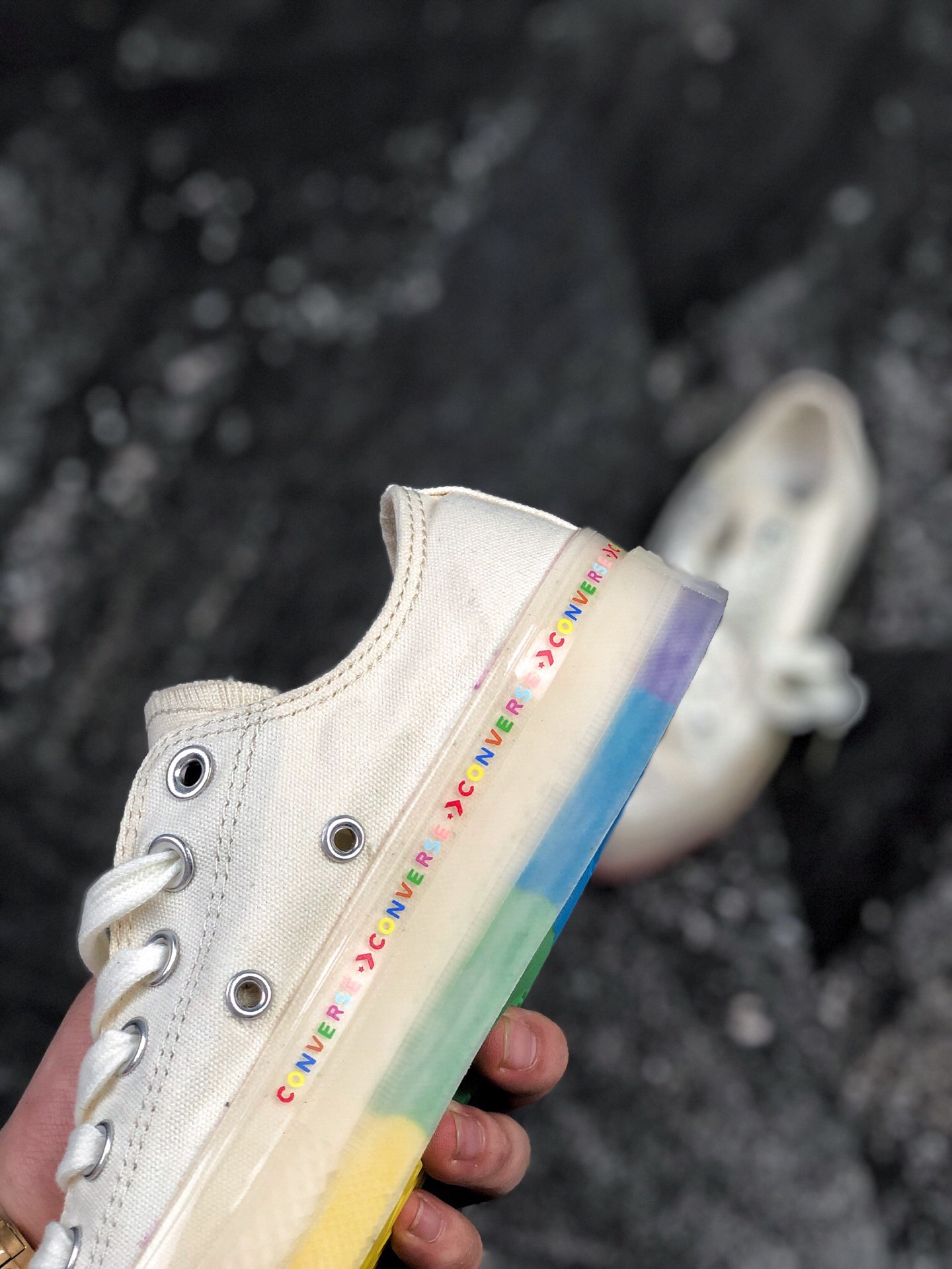 200  Converse 匡威 彩色串标果冻彩虹底 匡威女孩必入！