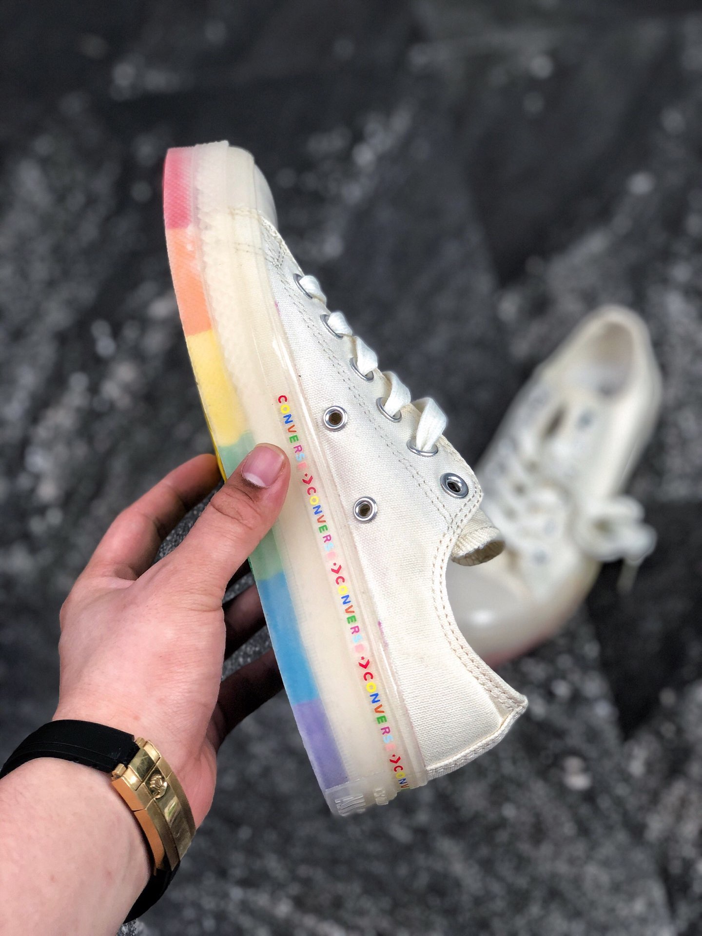 200  Converse 匡威 彩色串标果冻彩虹底 匡威女孩必入！