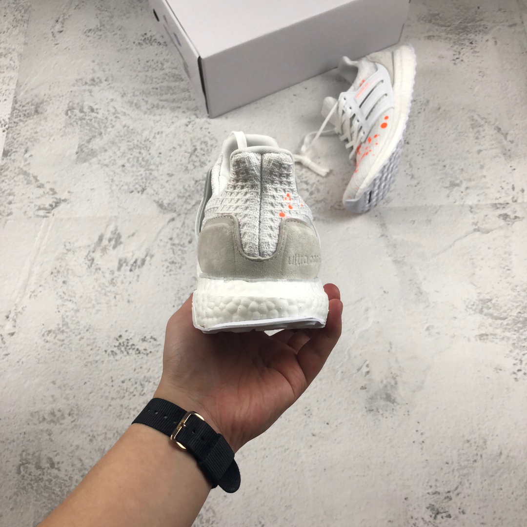 220  UB4.0泼墨#  余文乐品牌联名 MADNESS x Adidas Ultra Boost 4.0 爆米花百搭高弹透气飞织慢跑鞋 货号：EF0143
