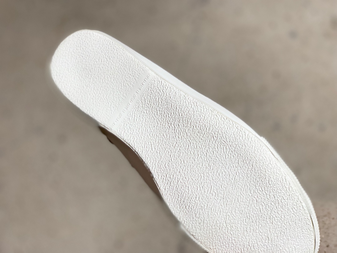 160 Champion 冠军 Logo简约百搭帆布鞋 夏季最爱 好穿好搭配 冠军潮流街头元素