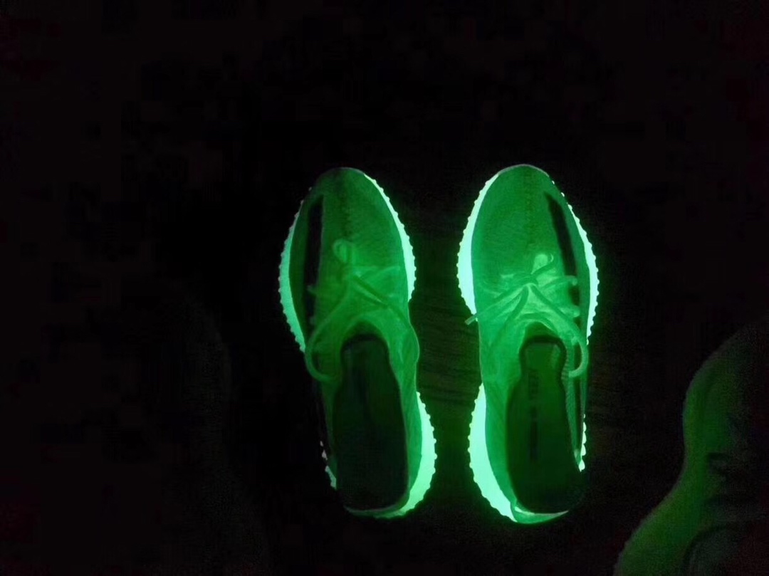 170  真爆！阿迪达斯Adidas Yeezy Boost 350v2 欧美亚三大洲限定 椰子350运动跑步鞋