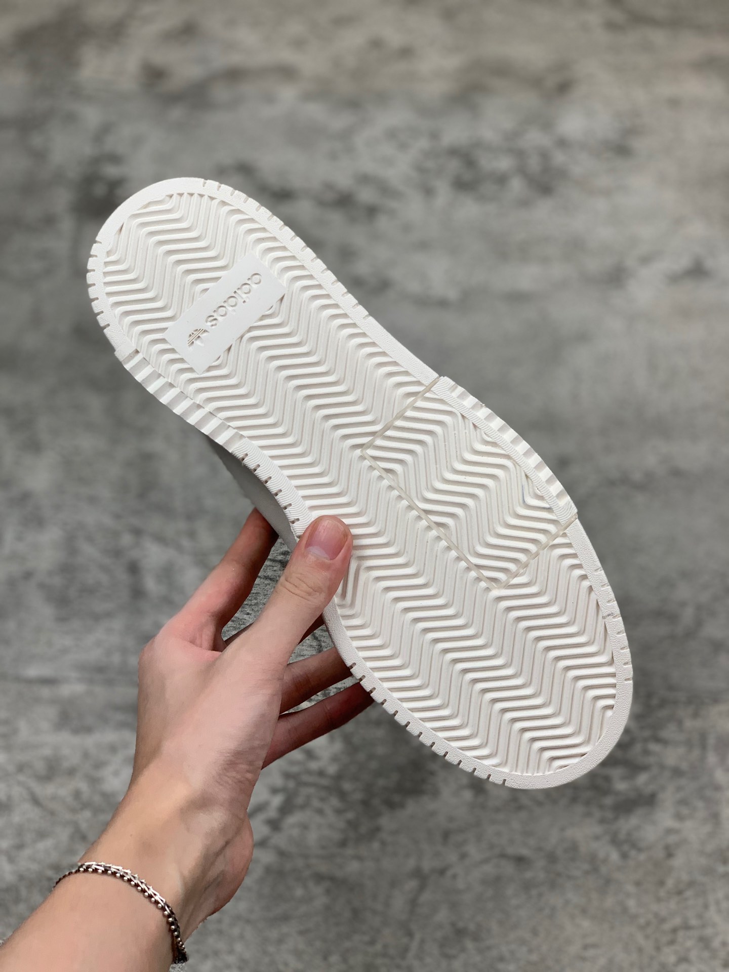 180Adidas Originals SC Premieresing”White”历史首秀系列经典复古平底百搭休闲波鞋BD7583尺码：40 40.5 41 42 42.5 43 44