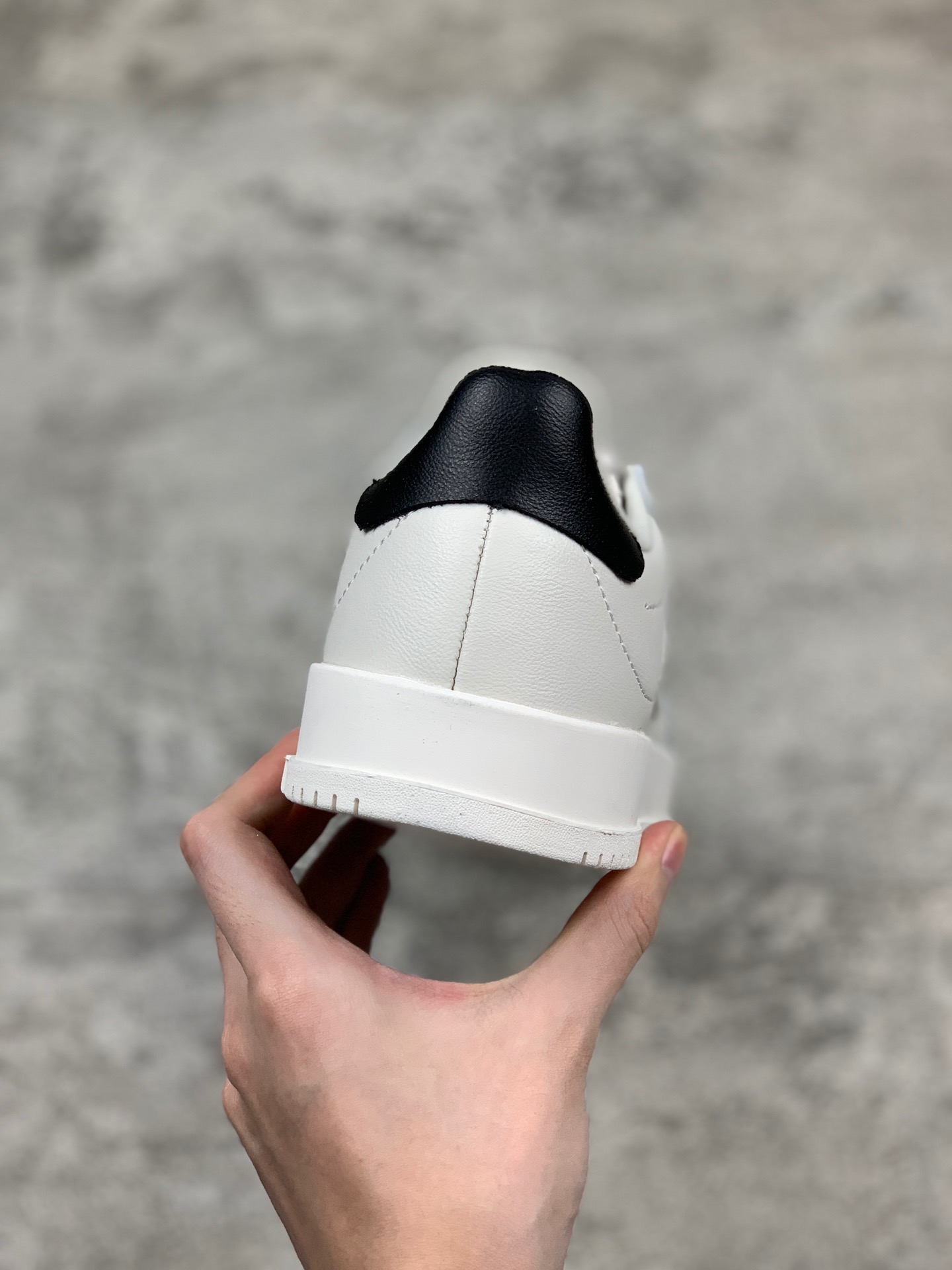 180Adidas Originals SC Premieresing”White”历史首秀系列经典复古平底百搭休闲波鞋BD7583尺码：40 40.5 41 42 42.5 43 44