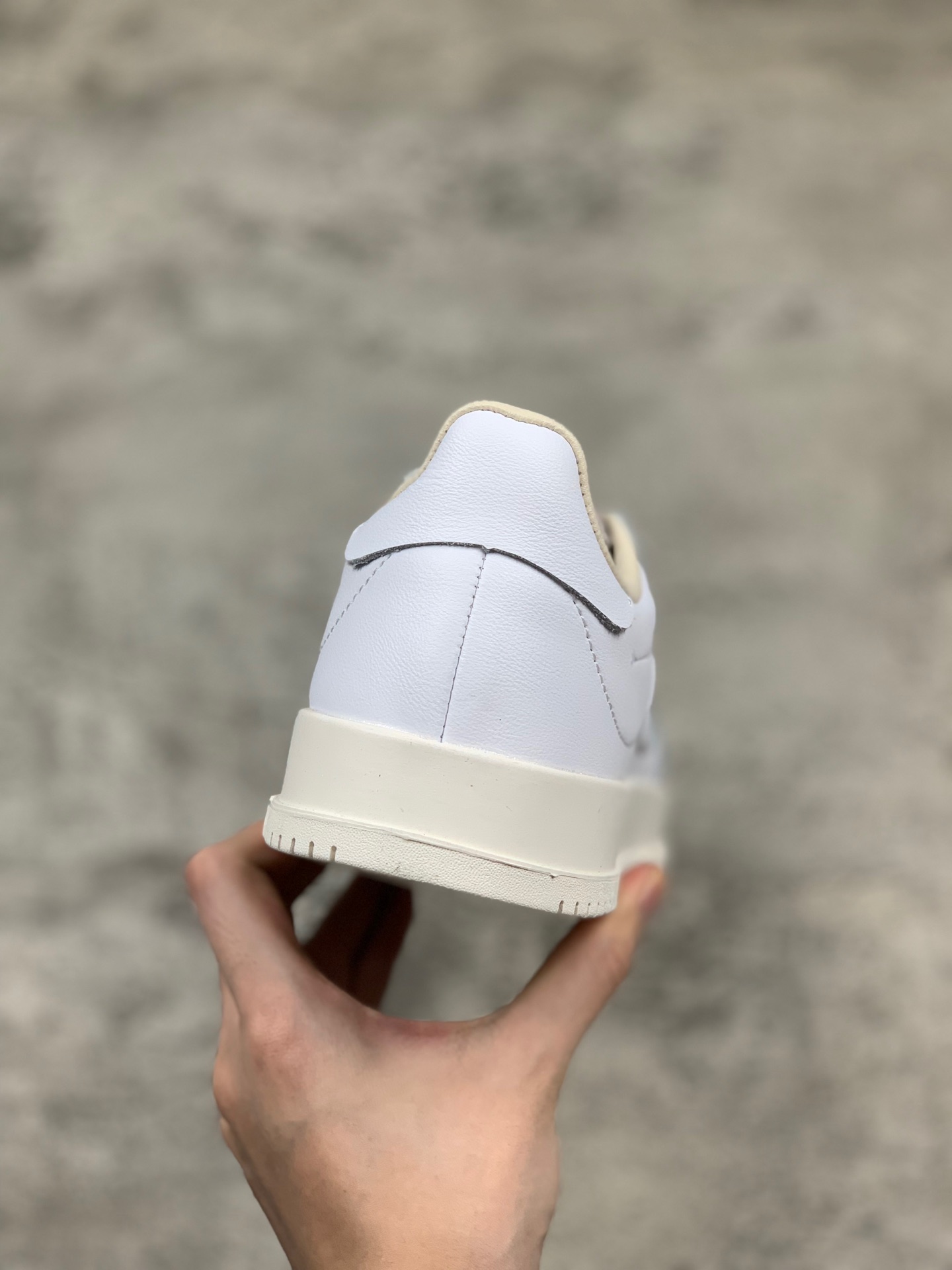 180Adidas Originals SC Premieresing”White”历史首秀系列经典复古平底百搭休闲波鞋BD7583