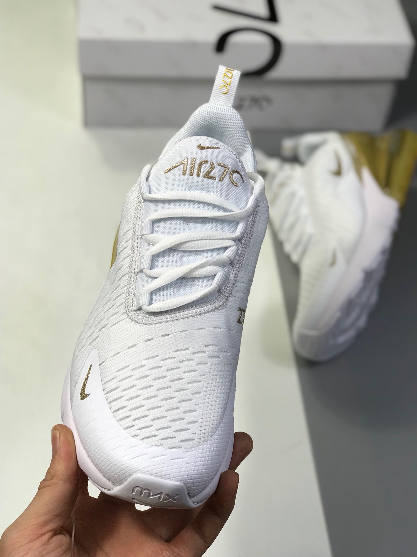 180公司级原装  NIKE AIR MAX 270 Stephanie 女子大气垫跑鞋 官网强力操作主推款CD8497-019