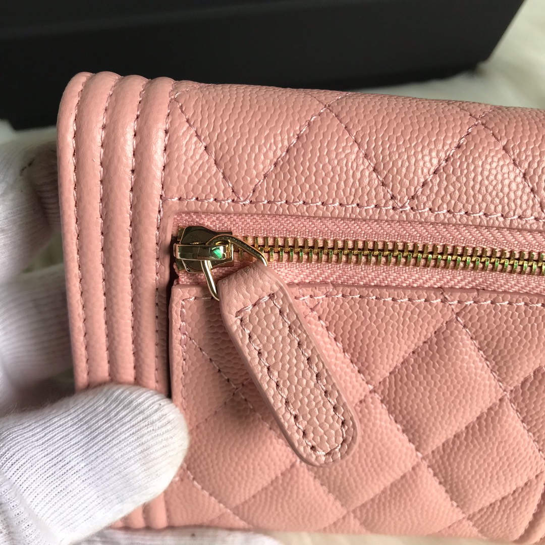 Chanel 回馈价￥399 CHANEL 款号：A80734粉细球/鎏金 海外 走私货 专属高端打造