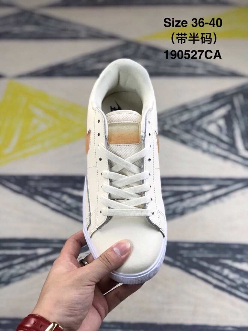 90 耐克 女鞋 NIKE BLAZER LOW开拓者果冻勾低帮板鞋