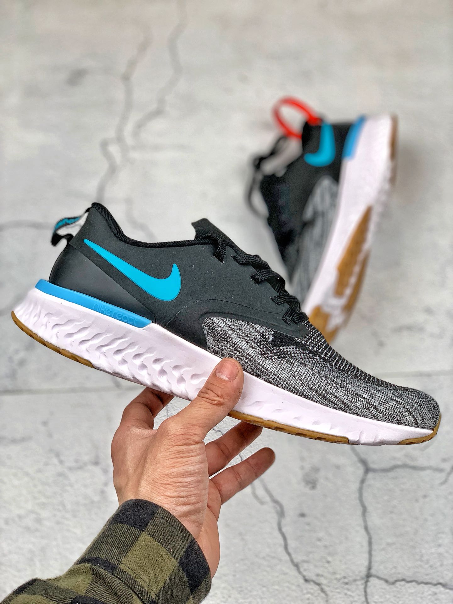 180 耐克公司级NIKE Odyssey React Flyknit 2奥德赛瑞亚二代高弹休闲运动慢跑鞋