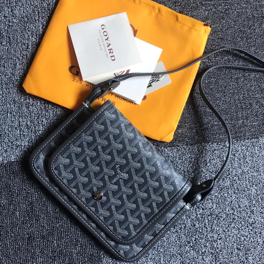 GOYARD戈雅三层包小挎包到货，這款小包正版特别难买 小小的其实超能装。一共3个小口袋+背面还有个插袋