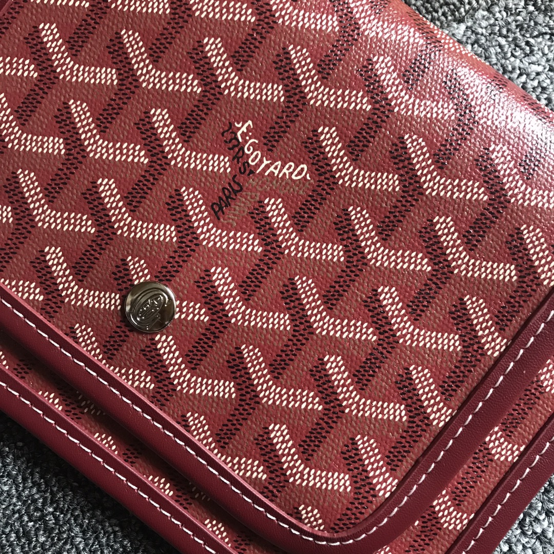 GOYARD戈雅三层包小挎包到货，這款小包正版特别难买 小小的其实超能装。一共3个小口袋+背面还有个插袋