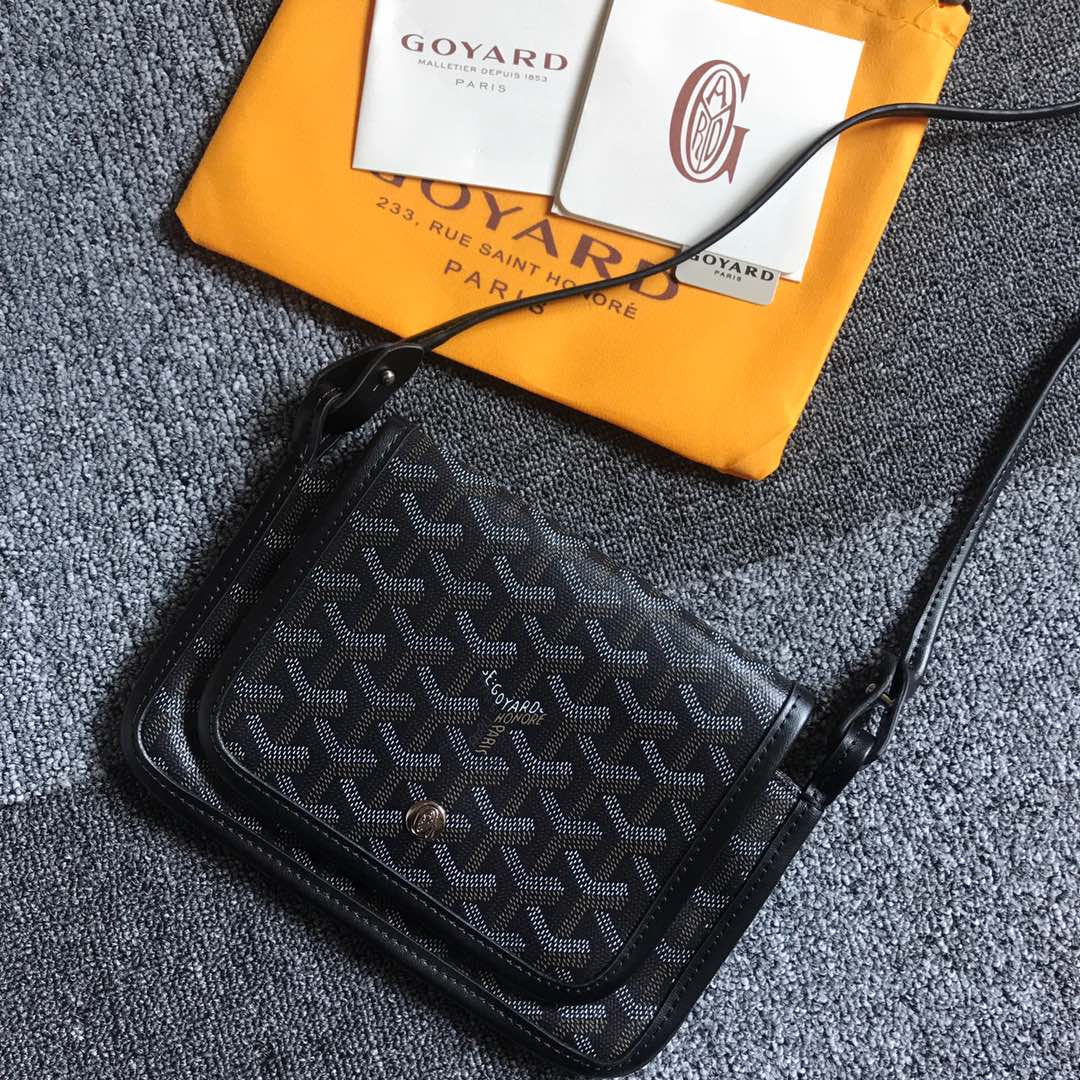 GOYARD戈雅三层包小挎包到货，這款小包正版特别难买 小小的其实超能装。一共3个小口袋+背面还有个插袋