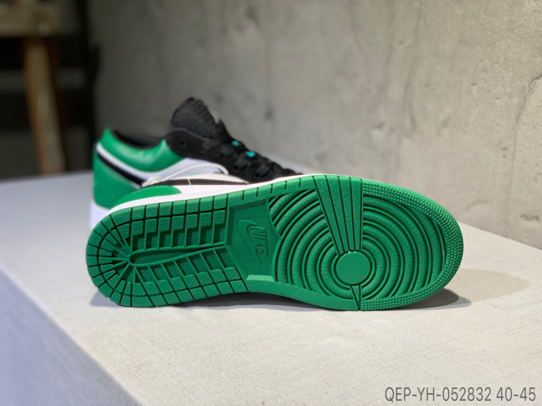 150Air Jordan 1 Low 乔丹一代低帮篮球鞋