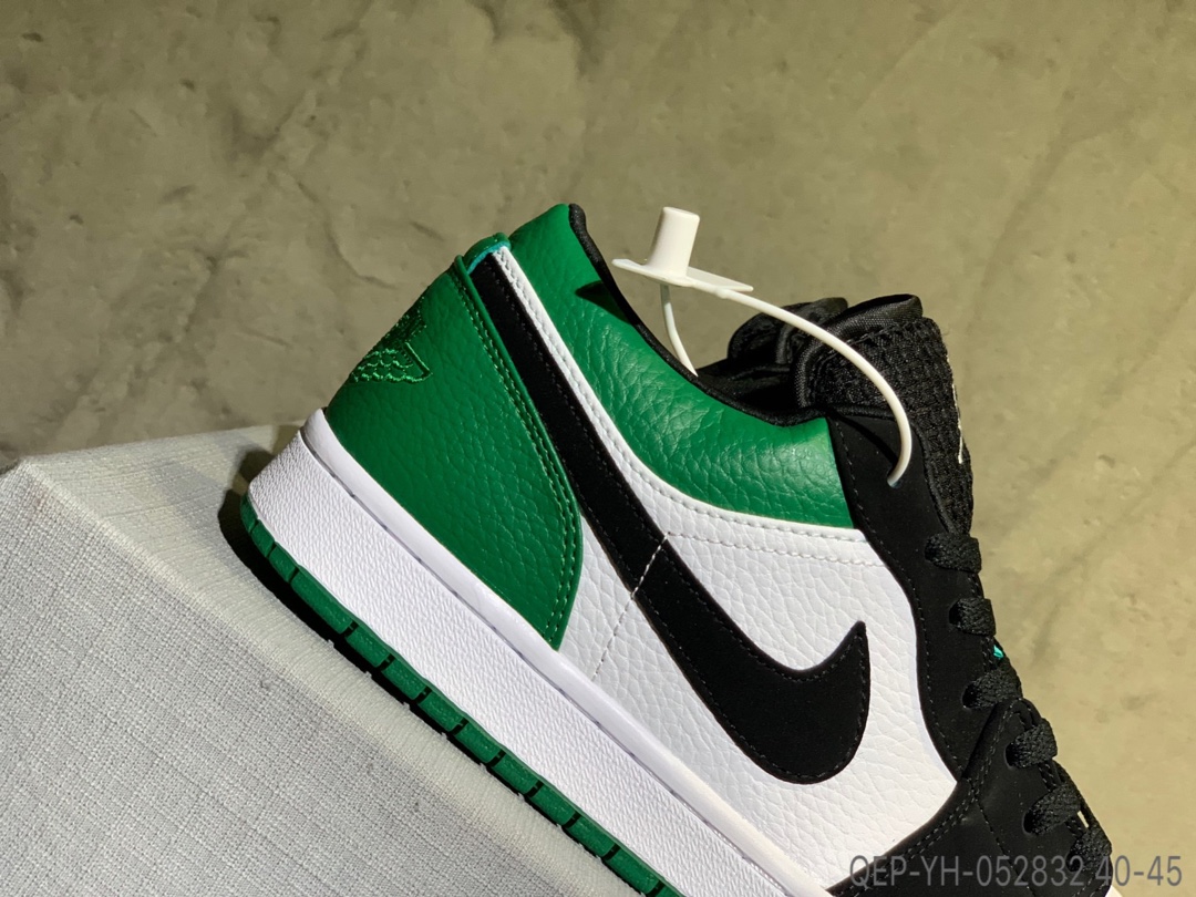 150Air Jordan 1 Low 乔丹一代低帮篮球鞋