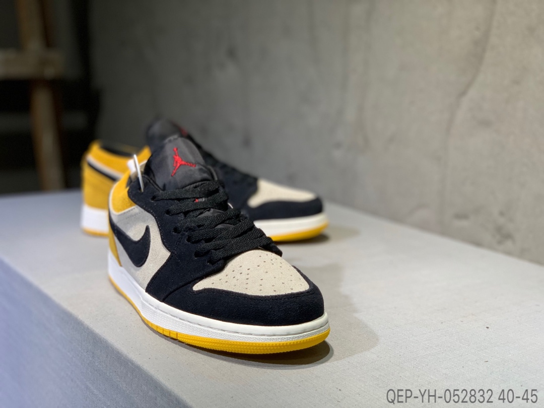 150Air Jordan 1 Low 乔丹一代低帮篮球鞋