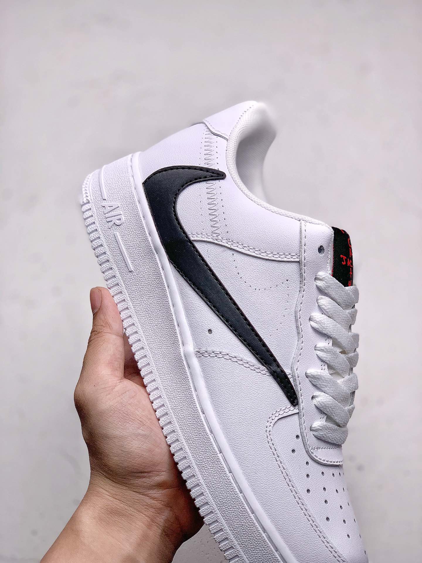 220 Nike Air Force 1 Low 倒钩搭配春季新品 公司级 Nike Air Force 1 Low 倒钩 空军低帮休闲板鞋 AQ8896 100