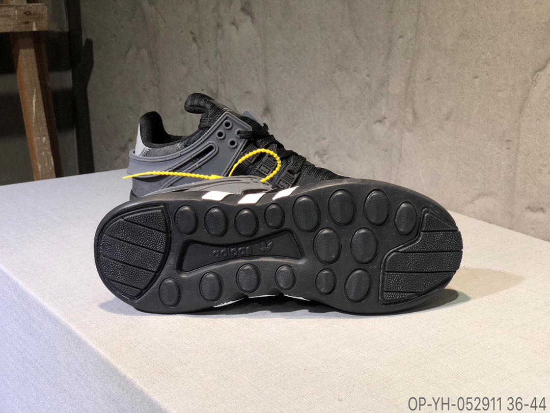 100福利特价  Adidas EQT系列 针织面跑鞋