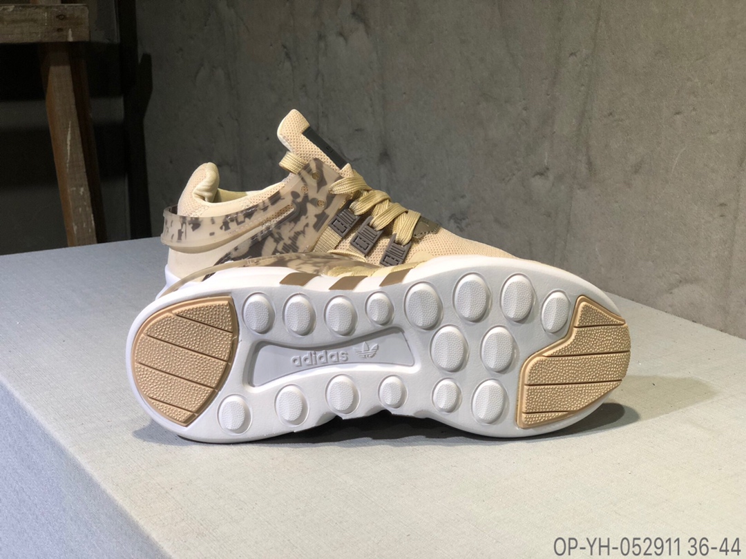 100福利特价  Adidas EQT系列 针织面跑鞋