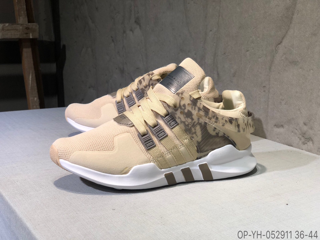 100福利特价  Adidas EQT系列 针织面跑鞋