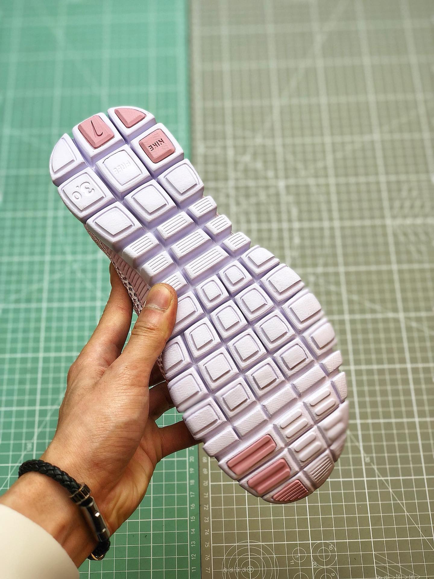 130 2019夏季Nike FREE 3.0V2夏季赤足透气面跑鞋806568-009
