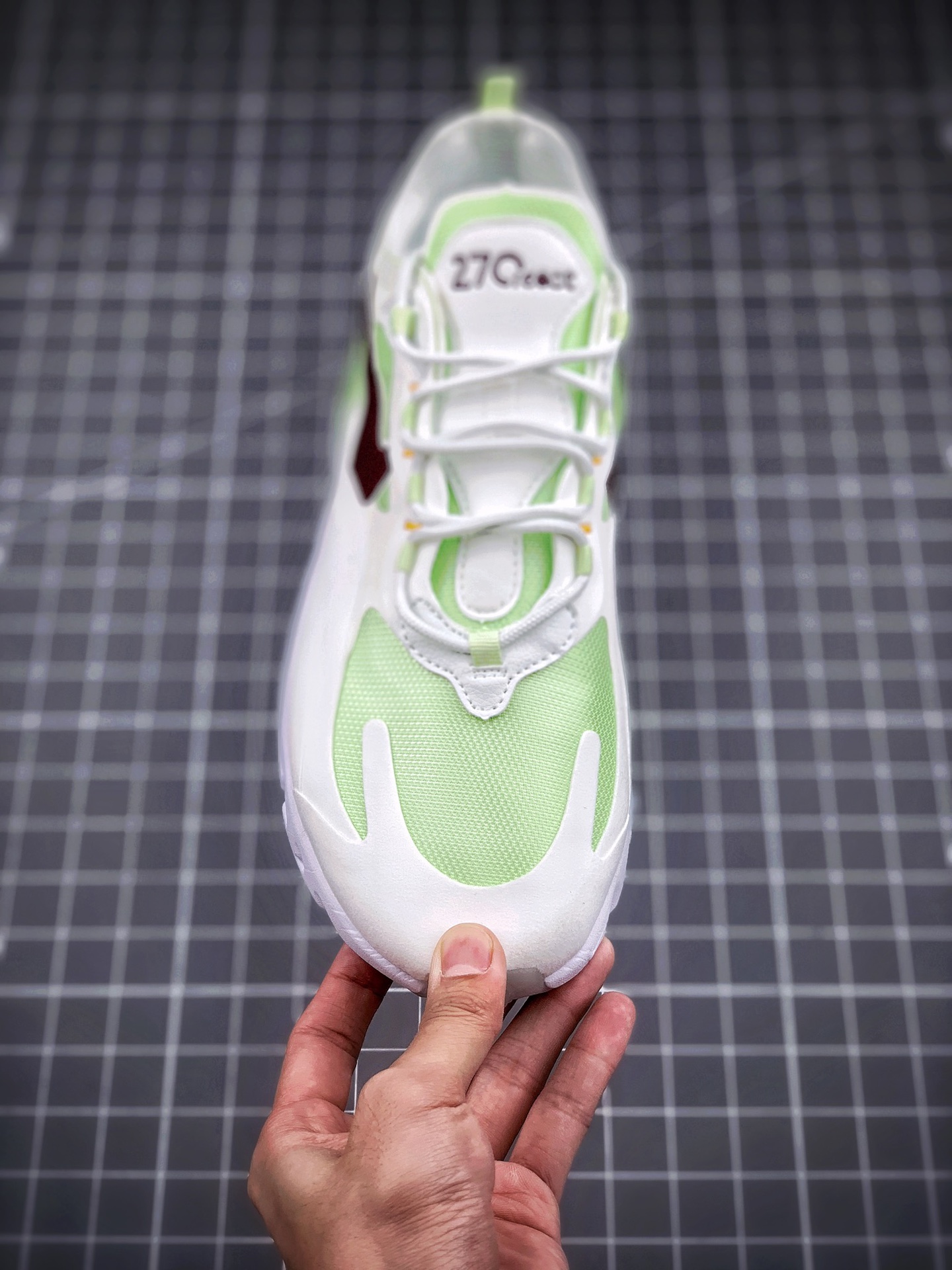 220【AIR MAX REACT270 新品】Nike React Air Max 270混合科技后掌半气垫慢跑鞋AQ9087-108