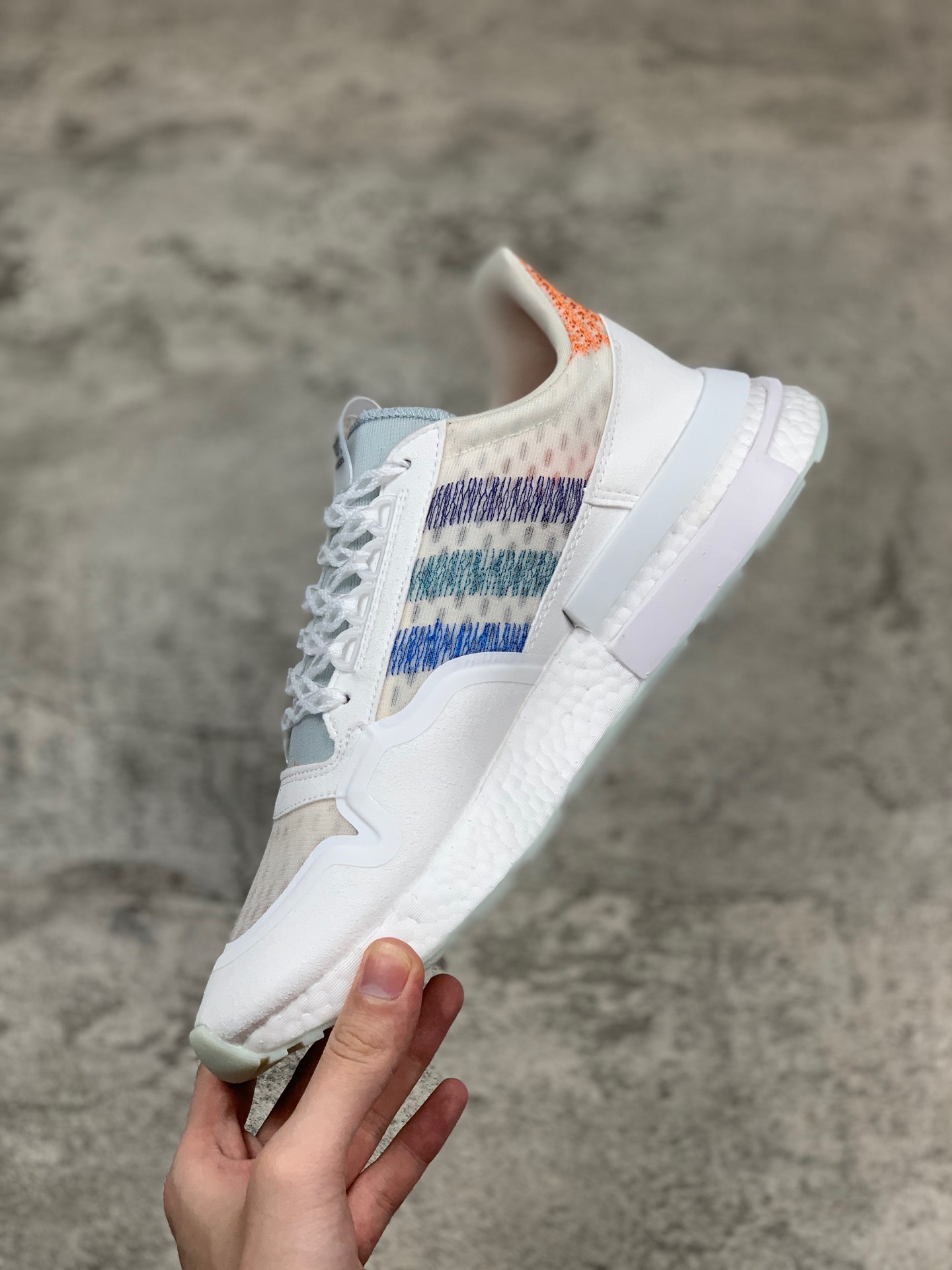 210女鞋还没出Commonwealth x Adidas ZX500 RM Boost  DB3510