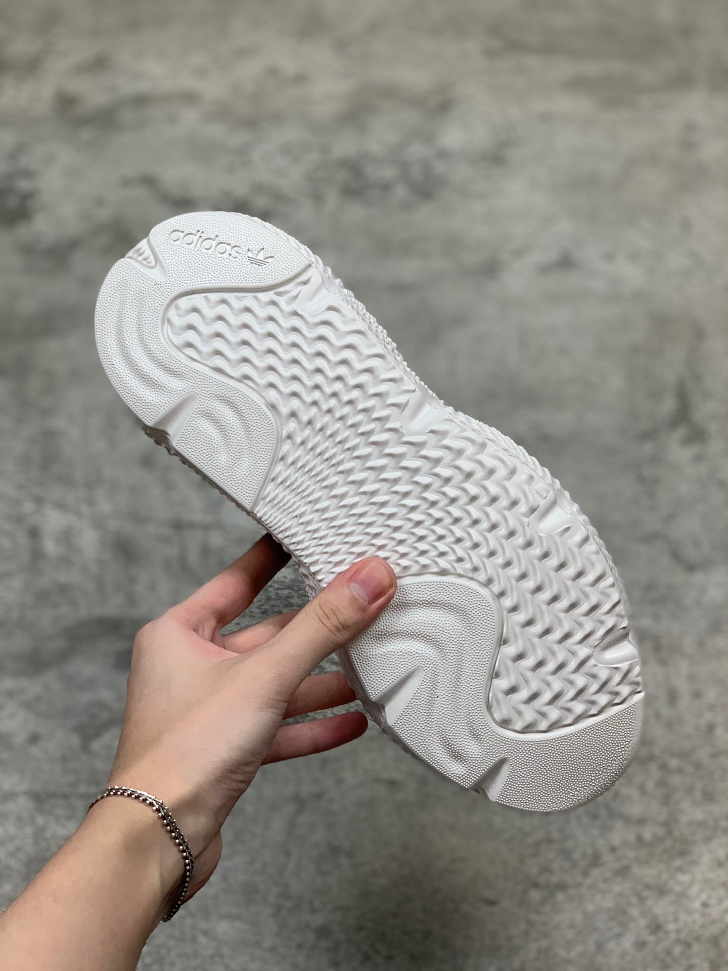 180新配色 刺猬系列Adidas CLIMACOOL EQT 清风“恐惧鲨鱼”融入EQT 的外观轮廓