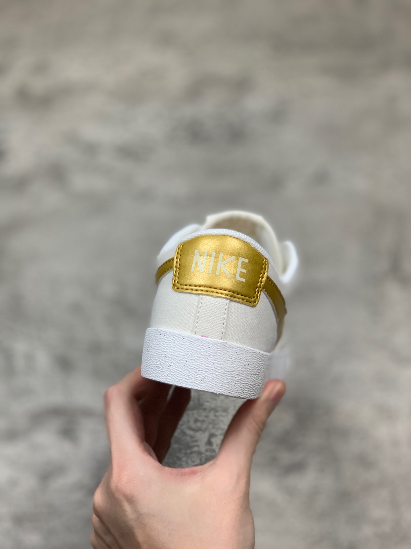 150 Nike Blazer Low LX Plant Color 淡雅配色本季Nike Sportswear带来全新Plant Color系列鞋款