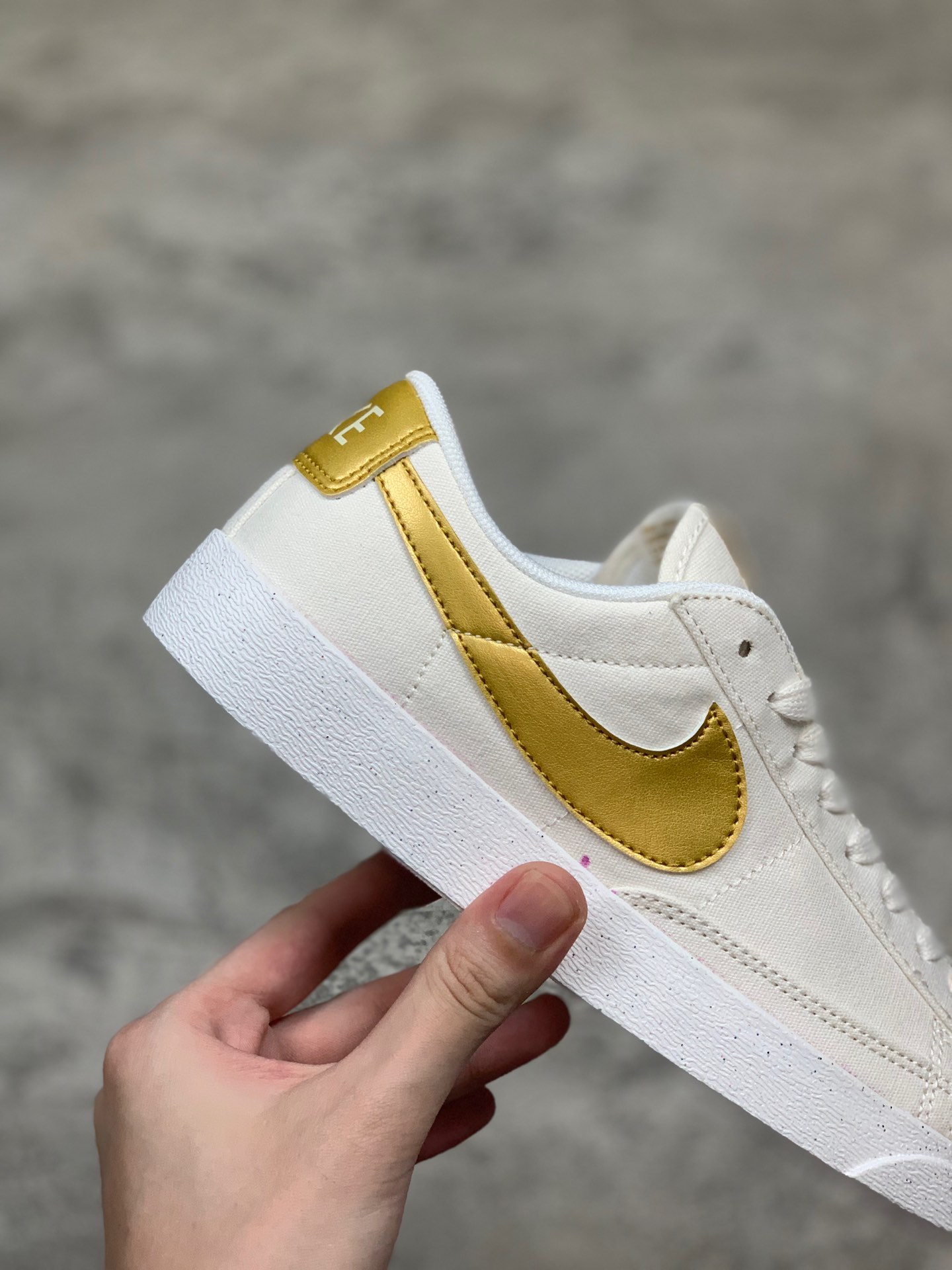 150 Nike Blazer Low LX Plant Color 淡雅配色本季Nike Sportswear带来全新Plant Color系列鞋款