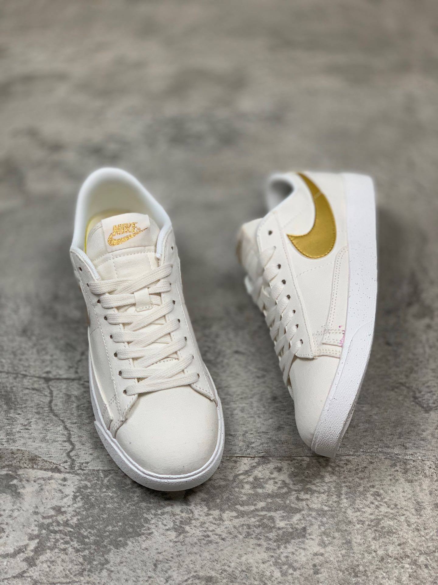 150 Nike Blazer Low LX Plant Color 淡雅配色本季Nike Sportswear带来全新Plant Color系列鞋款