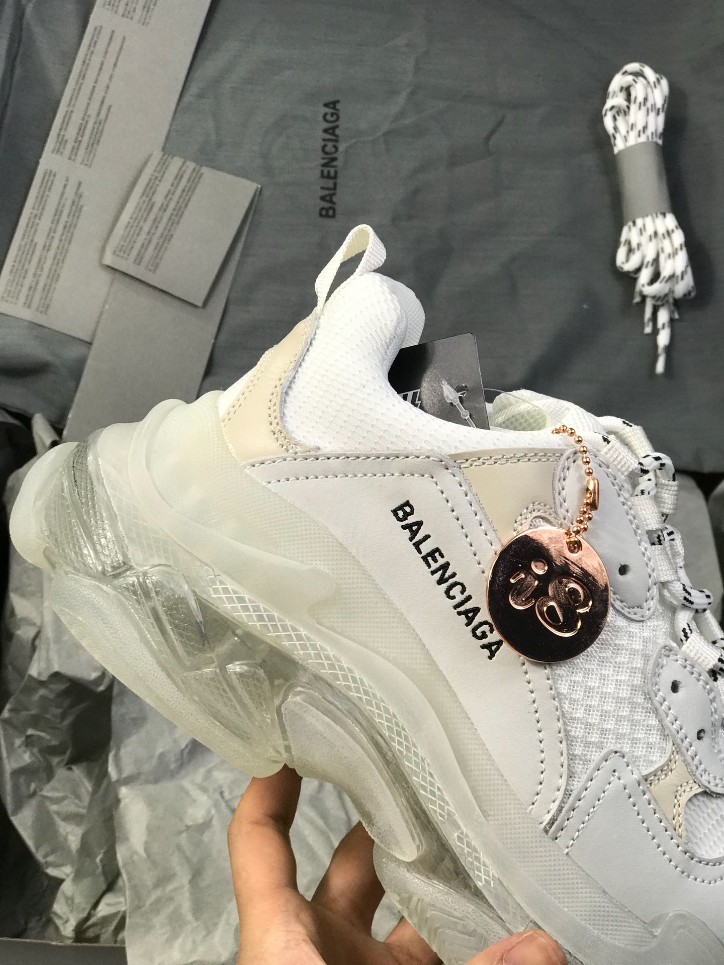 540Balenciaga 巴黎世家 Triple S 3.0 三代复古休闲跑鞋 全组合氮气水晶大底