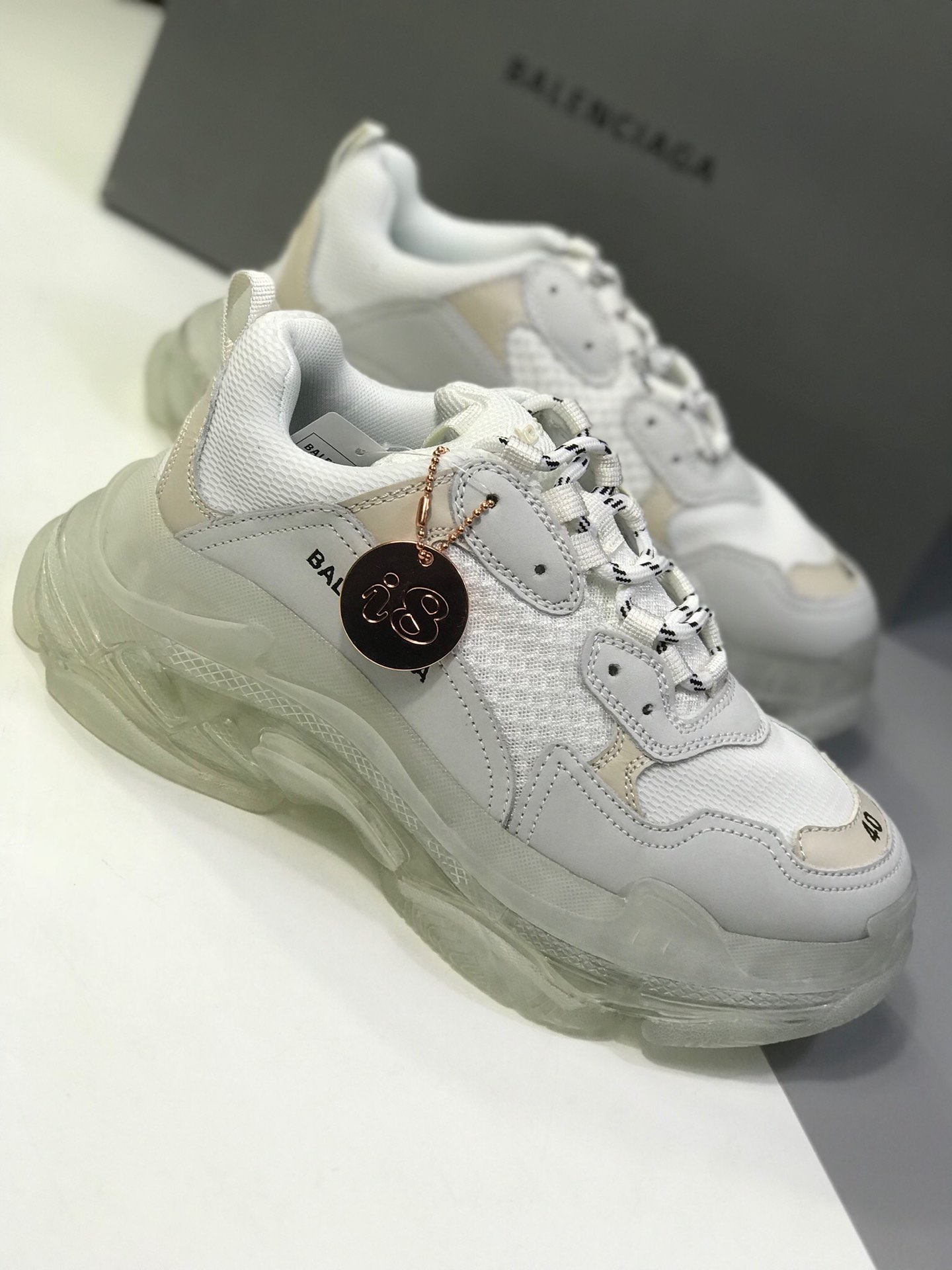 540Balenciaga 巴黎世家 Triple S 3.0 三代复古休闲跑鞋 全组合氮气水晶大底