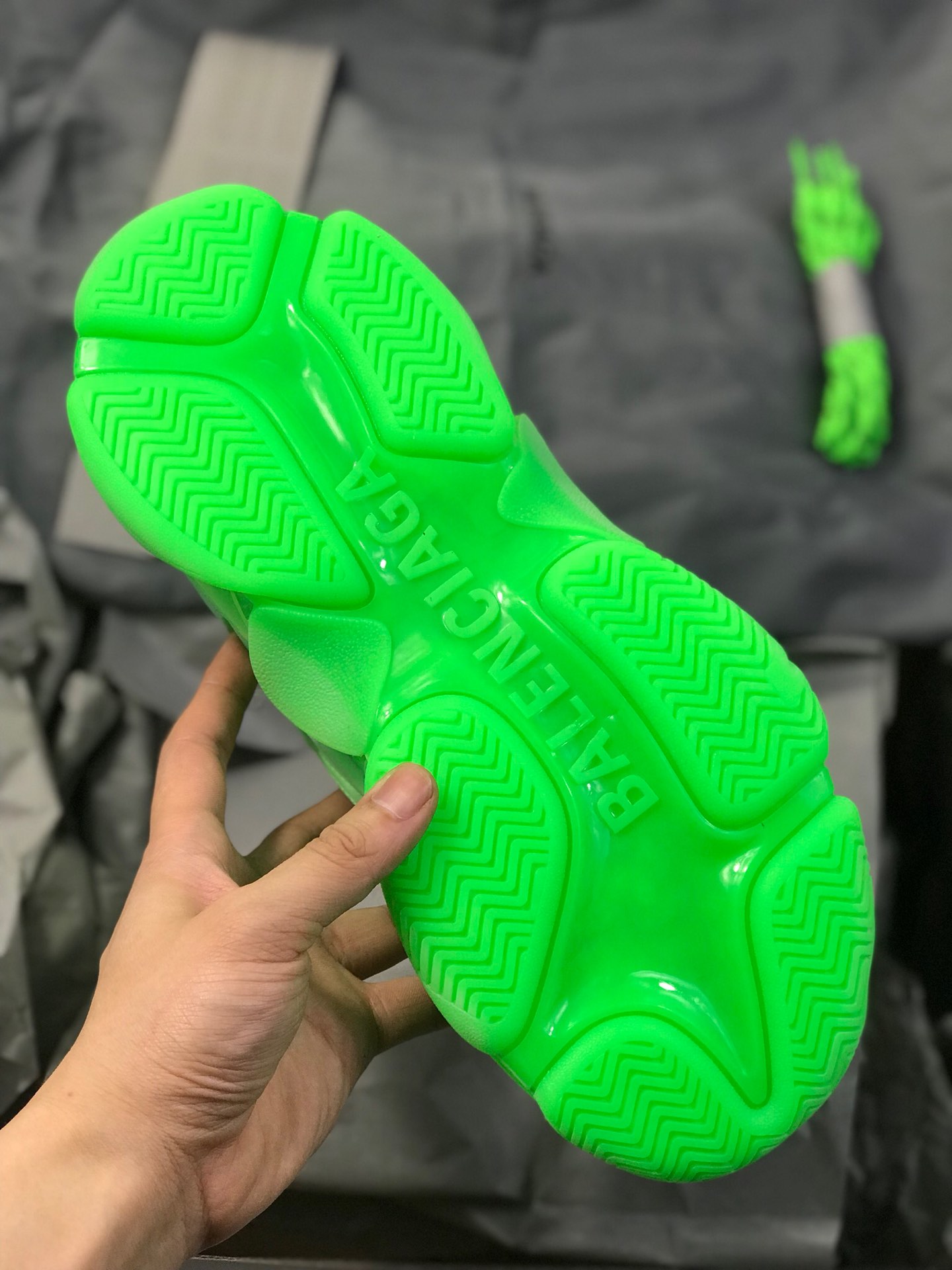 540Balenciaga 巴黎世家 Triple S 3.0 三代复古休闲跑鞋 全组合氮气水晶大底