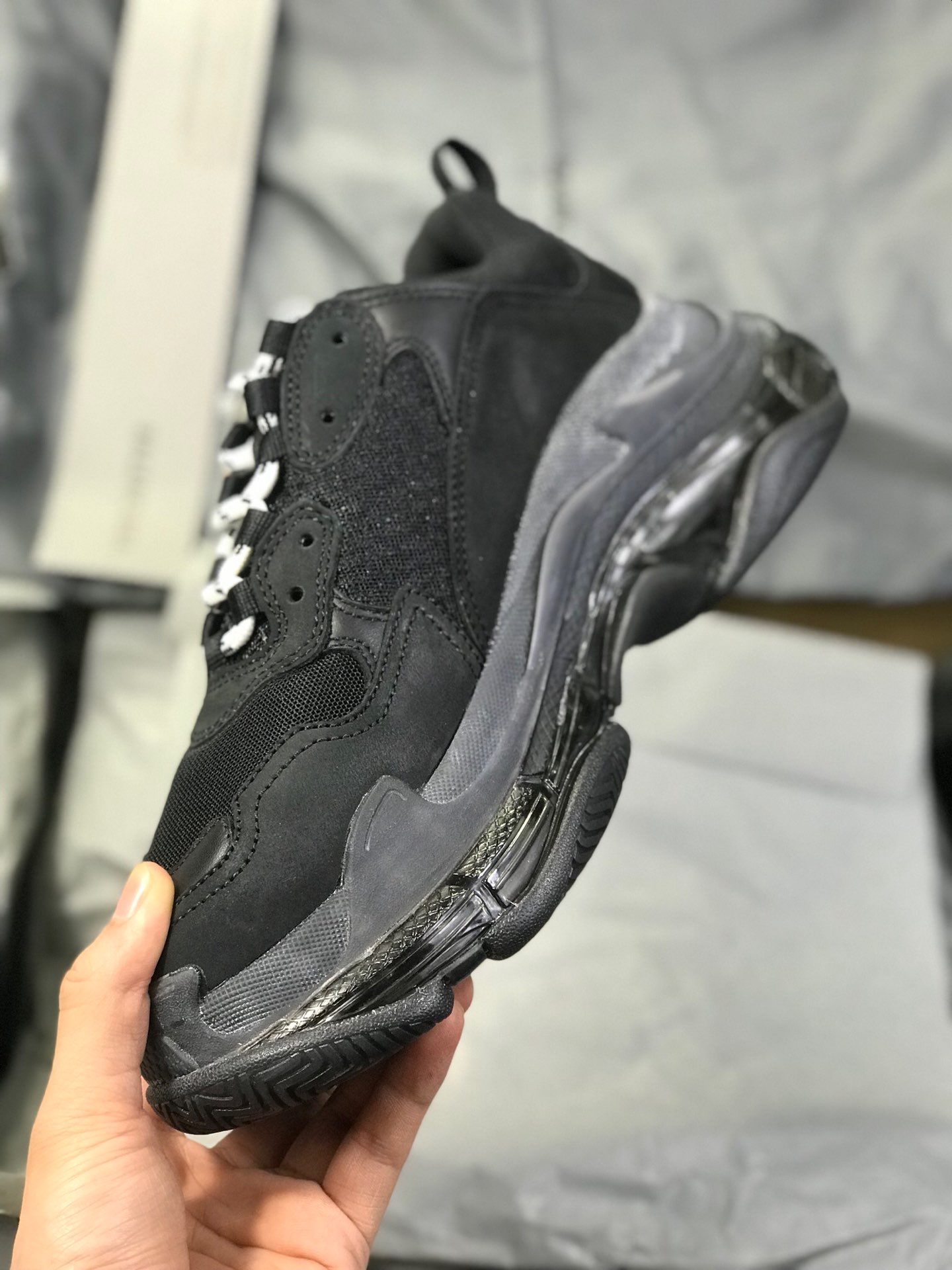 540Balenciaga 巴黎世家 Triple S 3.0 三代复古休闲跑鞋 全组合氮气水晶大底