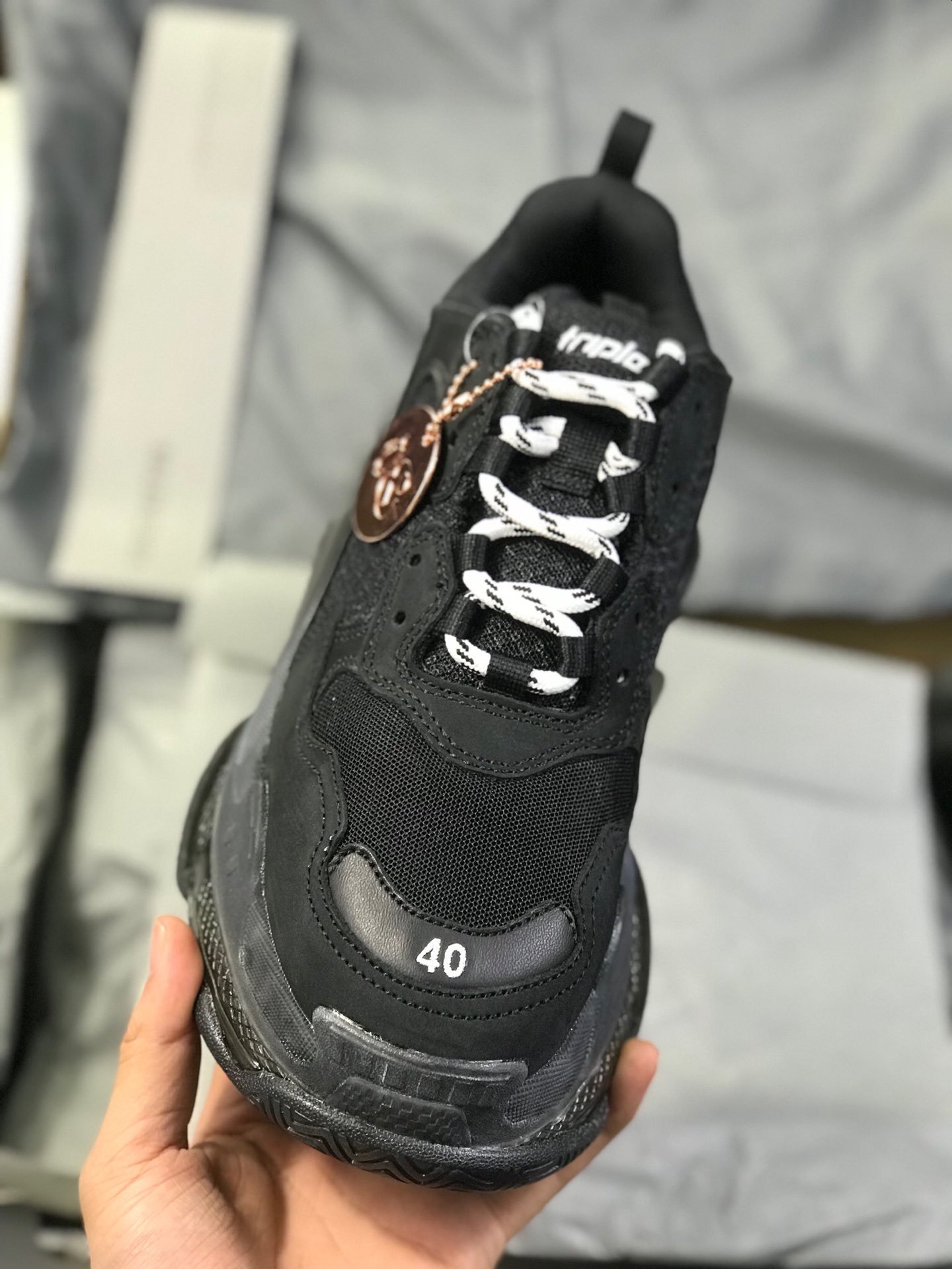 540Balenciaga 巴黎世家 Triple S 3.0 三代复古休闲跑鞋 全组合氮气水晶大底