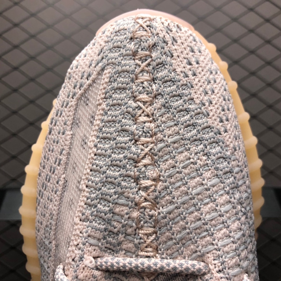 Value-for-money version of the Adidas Yeezy Boost 350 V2, new colorway 7
