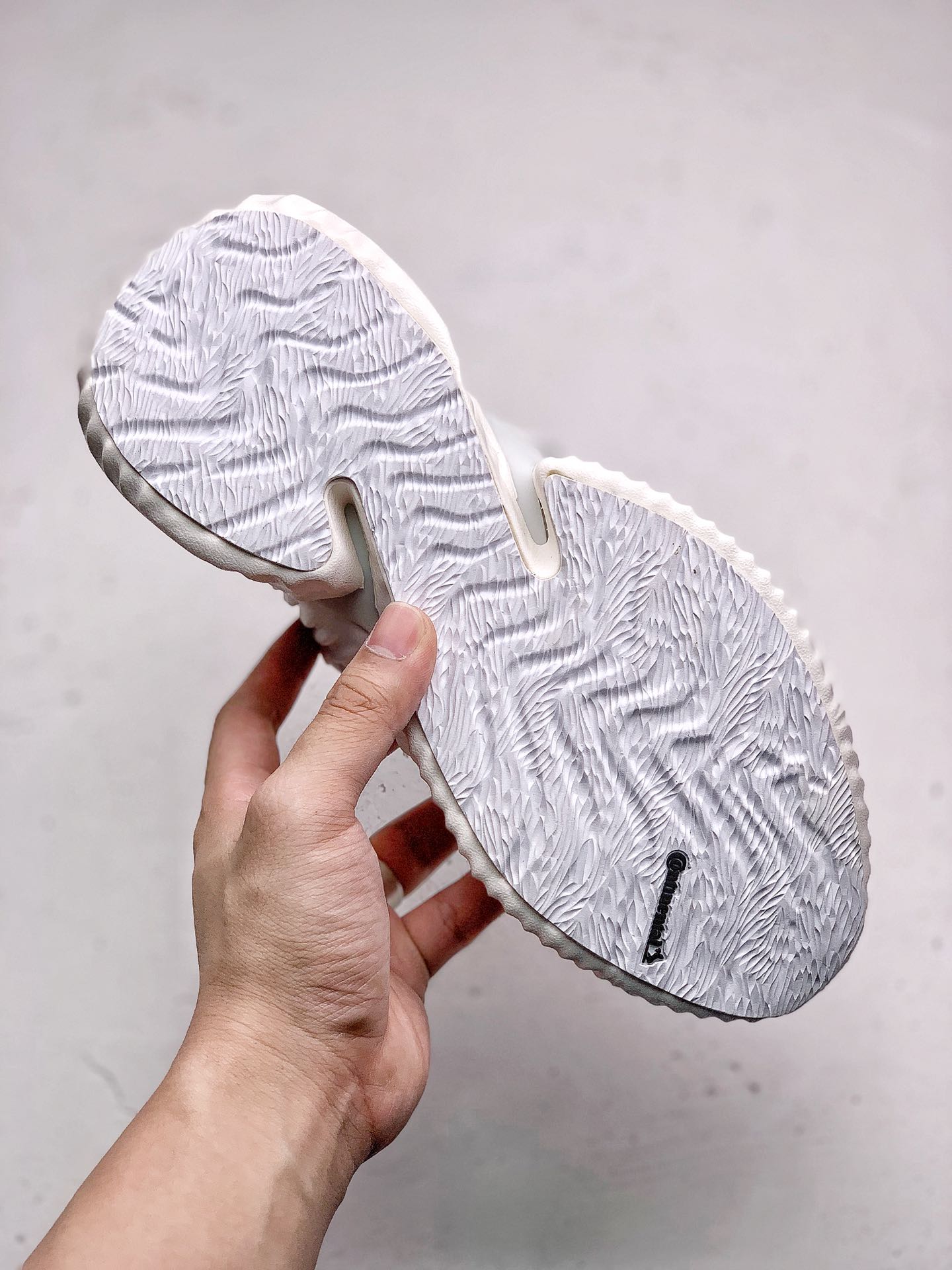 #本地150Adidas Alpha bounce 阿尔法官方同步24号发售