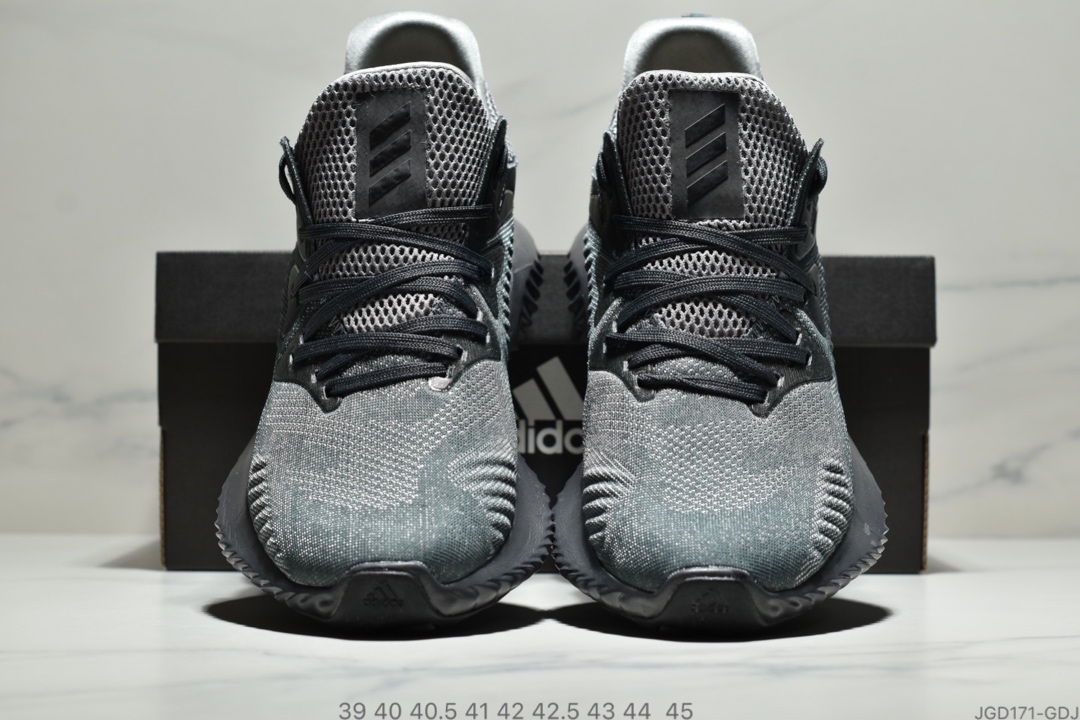180公司级 阿迪达斯Adidas Alphabounce Beyond 阿尔法小椰子透气缓震跑步鞋 CG5579 哈登上脚