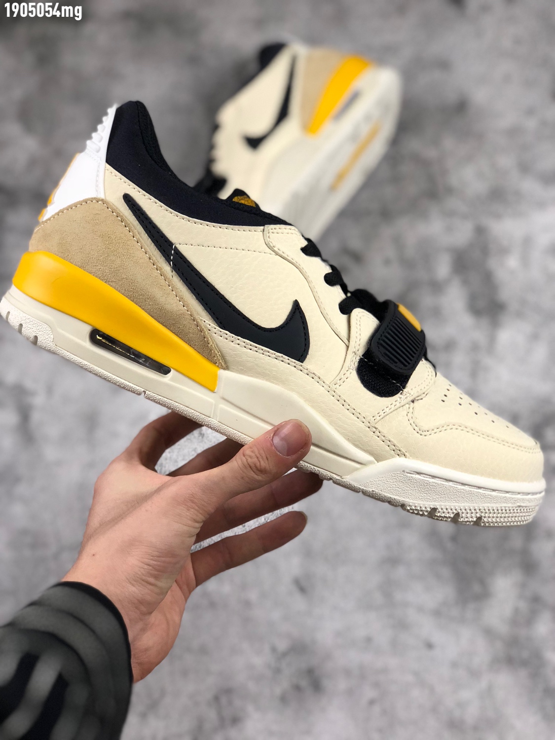 280 Don C 与 JordanBrand 联手推出 Jordan Legacy 312 low 此番又释出了全新的淡蓝配色CD7069-200