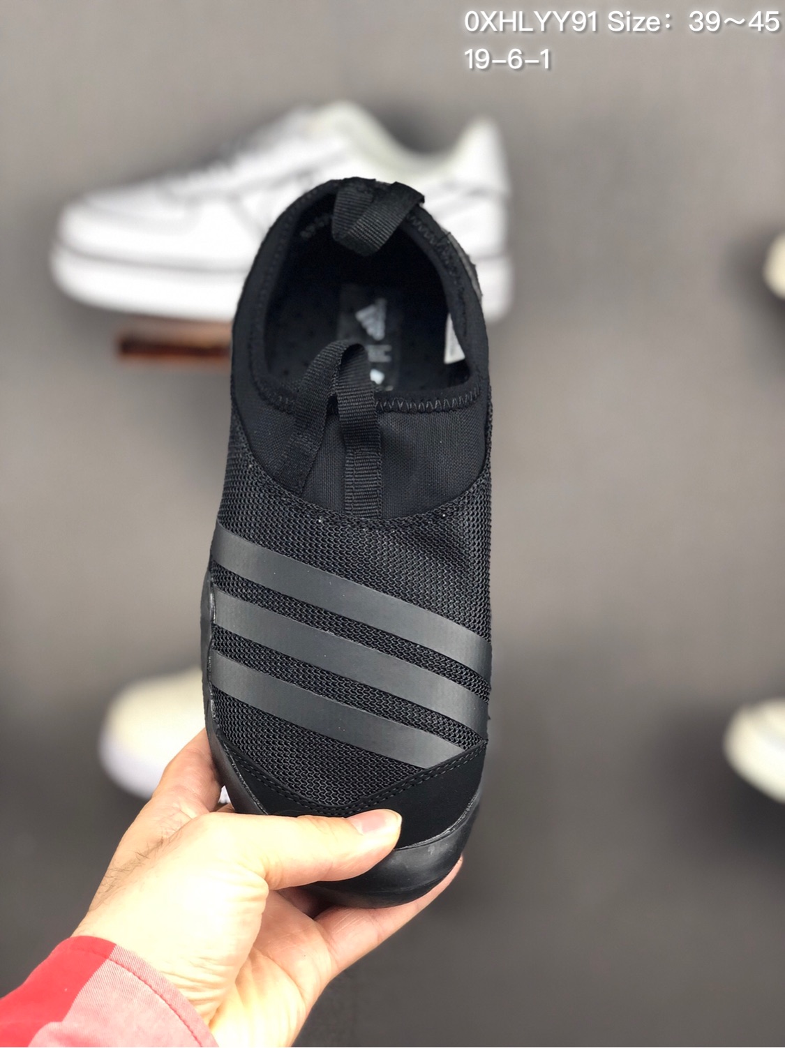 100 Adidas 春夏新品 超透气网布三杠 户外旅行涉水鞋