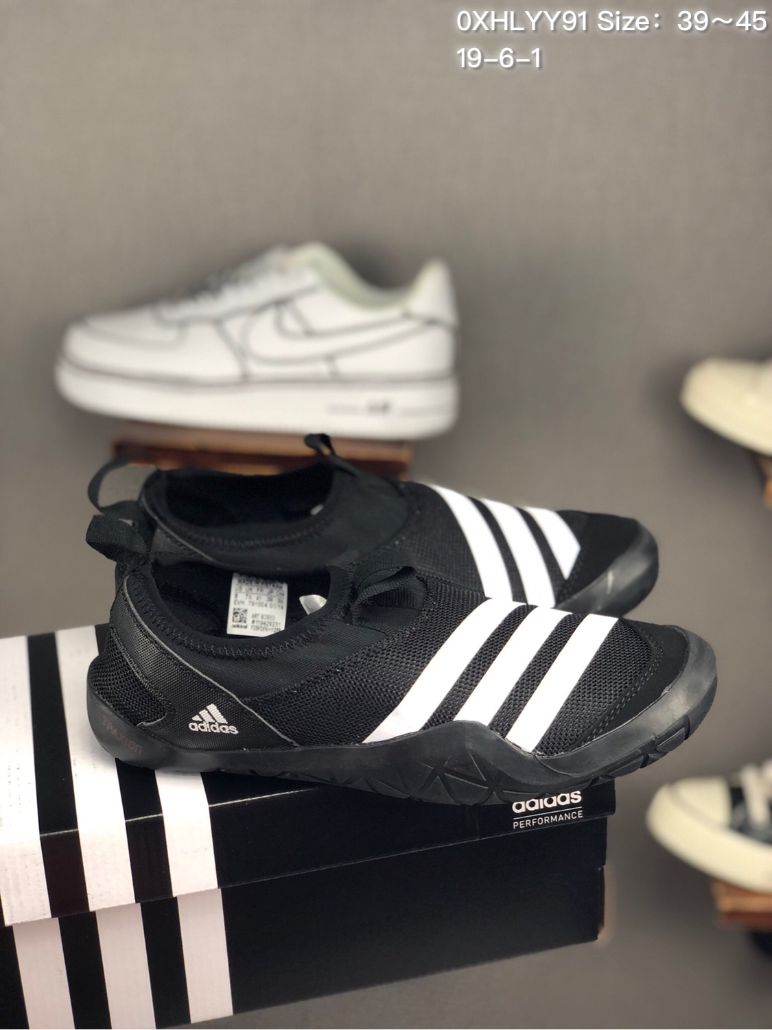 100阿迪达斯 Adidas 春夏新品 超透气网布三杠 户外旅行涉水鞋